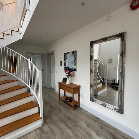 Bluewillowretreat With Sauna Spiddal 펜션 *