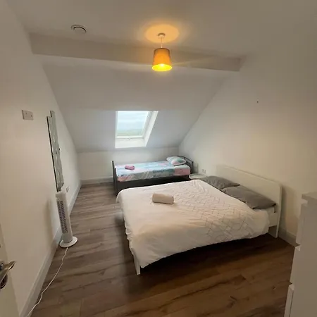 펜션 Bluewillowretreat With Sauna Spiddal