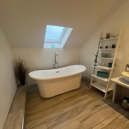 Holiday home Bluewillowretreat With Sauna Spiddal *