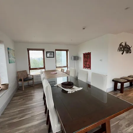 펜션 Bluewillowretreat With Sauna Spiddal *